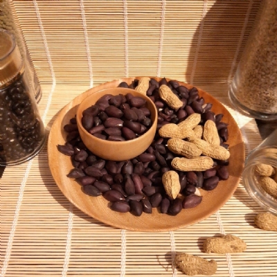 Nhân Lạc Đen